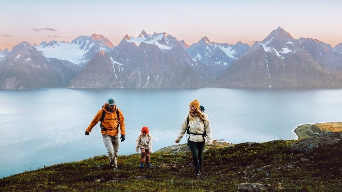 stormberg-hiking-family